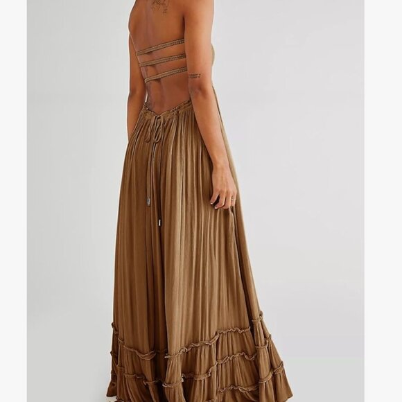 Boho Chic Floral Maxi Dress – Effortlessly Elegant & Flowy - Picture 2 of 5